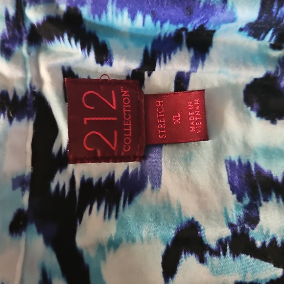 212 Collection Blue and Black Sleeveless Blouse - Picture 2 of 5